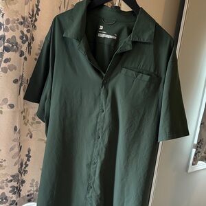 all in motion Dark Green Short-Sleeve Camp Collar Button-Down Shirt